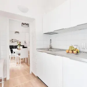 Apartamento By The Colosseum - White Chic Flats, Roma