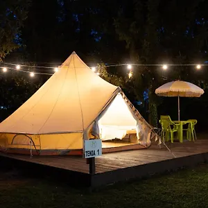 https://villa-vittis-verona-est-glamping.hotelinveneto.com