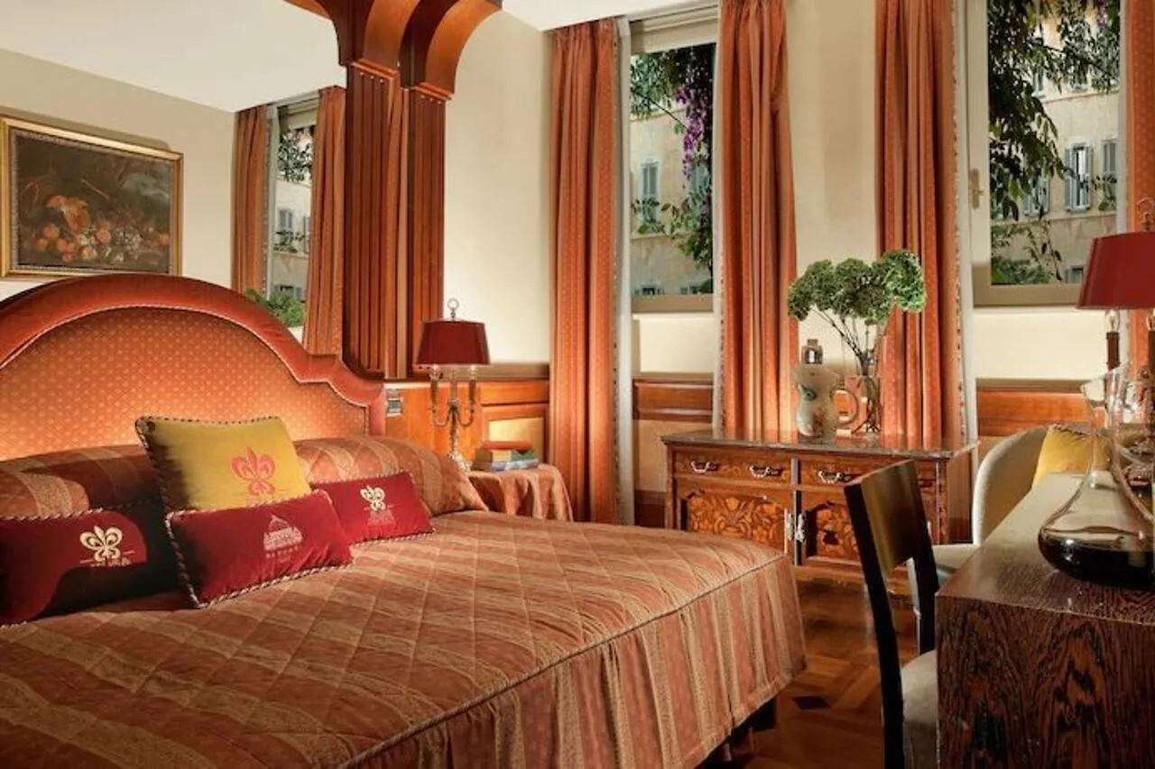 Bio Hotel Raphael - Relais & Chateaux Rome