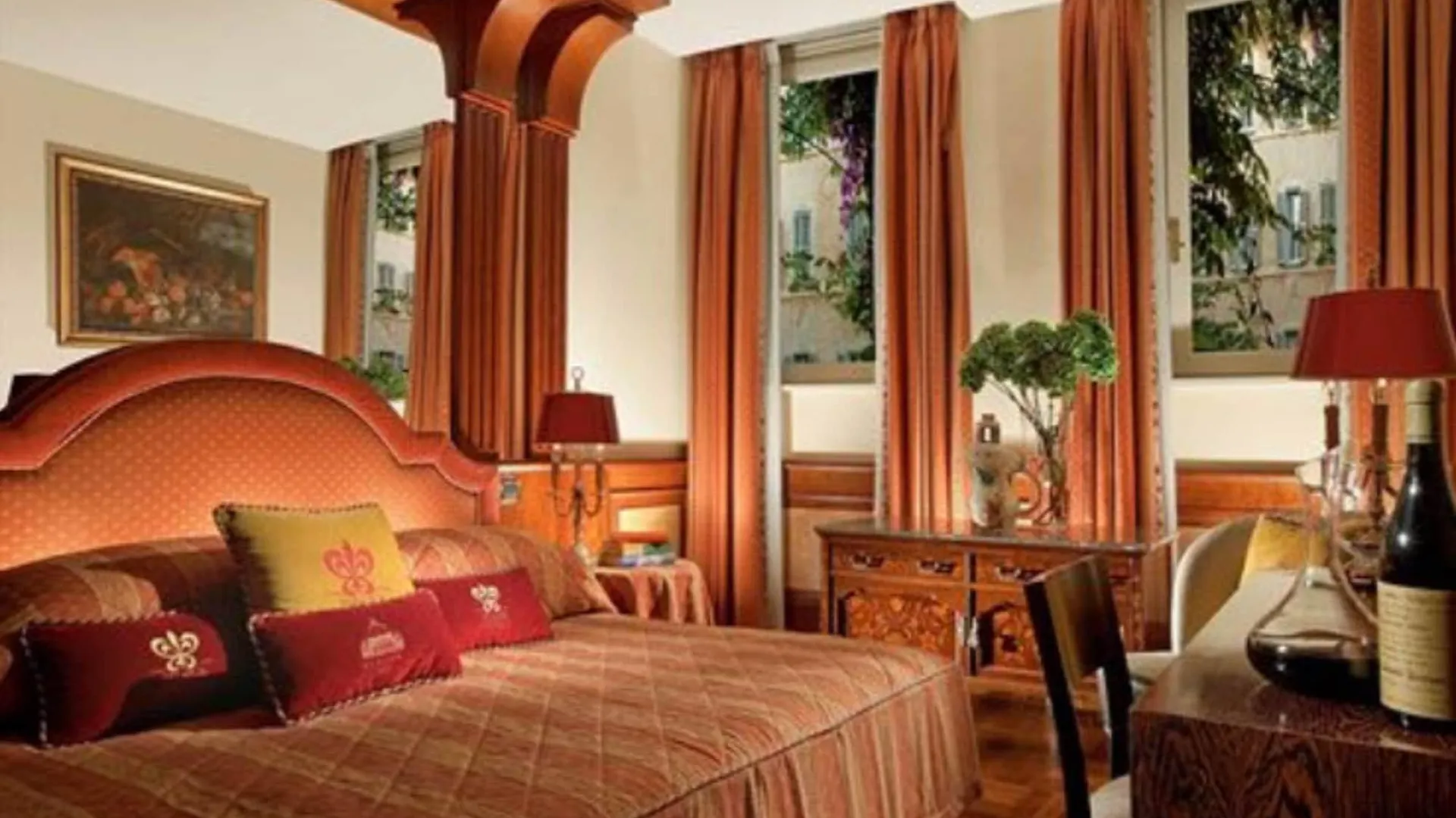 *****  Bio Hotel Raphael - Relais & Chateaux Rome Italy