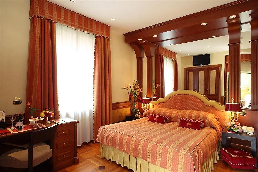 Bio Hotel Raphael - Relais & Chateaux Rome