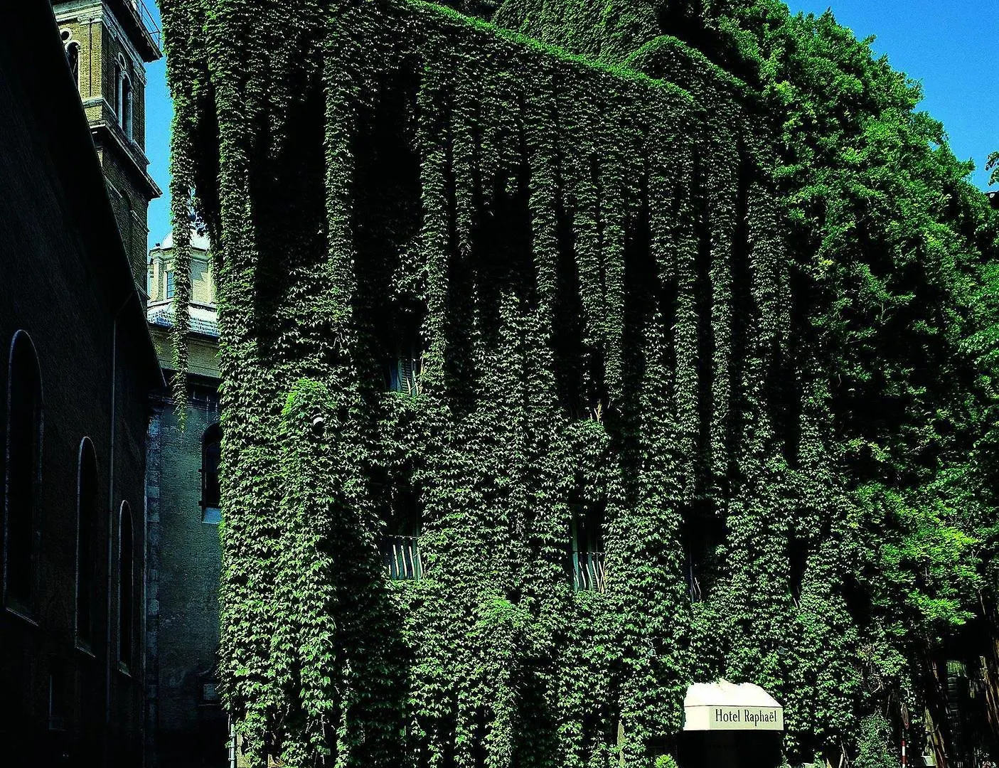 Bio Hotel Raphael - Relais & Chateaux Rome