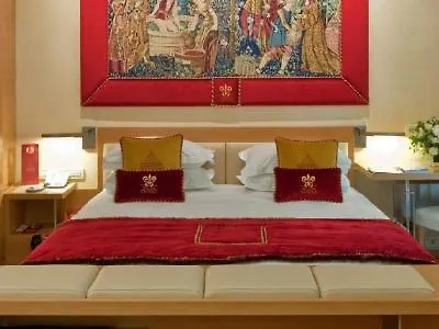 *****  Bio Hotel Raphael - Relais & Chateaux Rome Italy