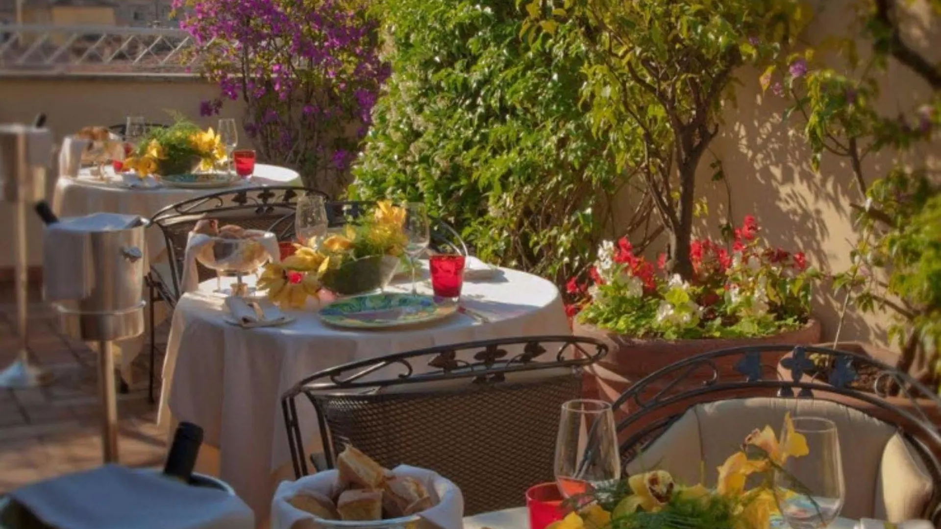 *****  Bio Hotel Raphael - Relais & Chateaux Rome Italy