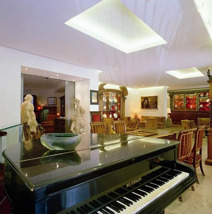 Bio Hotel Raphael - Relais & Chateaux Rome