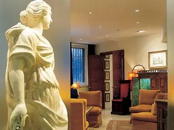 Bio Hotel Raphael - Relais & Chateaux Rome 5*,