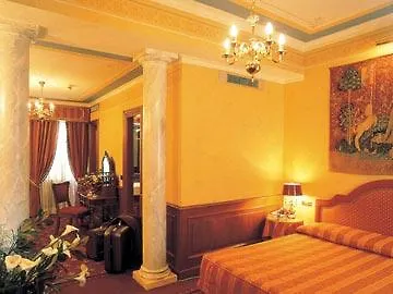 Bio Hotel Raphael - Relais & Chateaux Rome 5*,  Italy