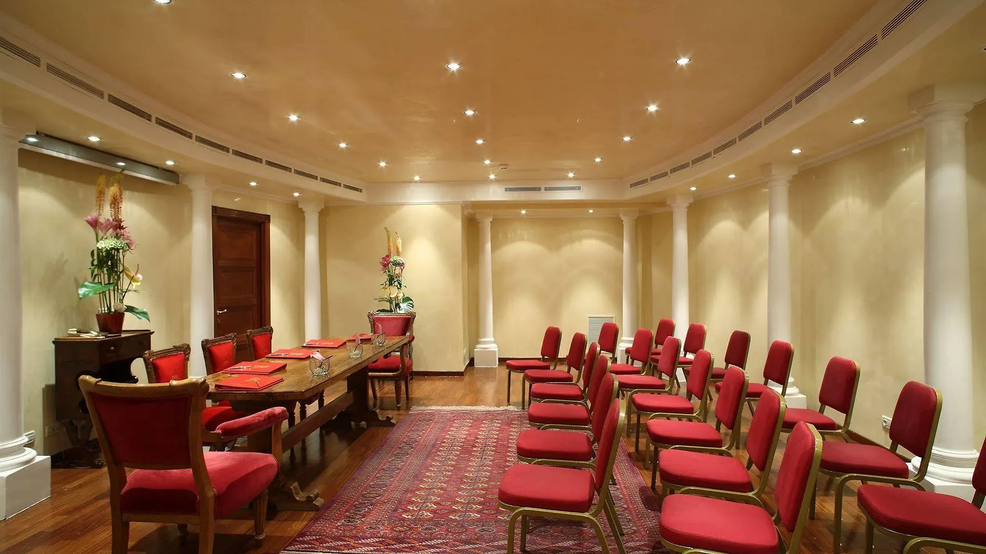 *****  Bio Hotel Raphael - Relais & Chateaux Rome Italy